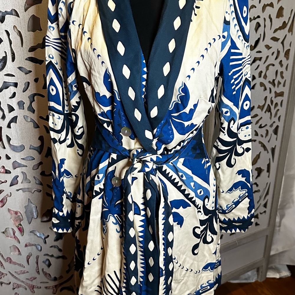 FARM Rio Blue and Cream Mini Dress - Picture 5 of 7